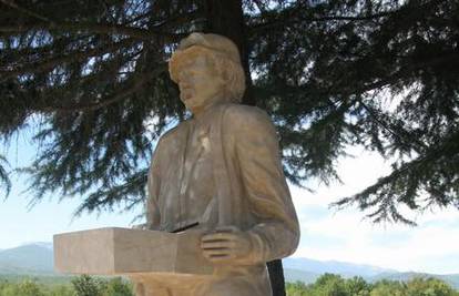 Prosjaci i sinovi: Imoćani podigli spomenik Matanu