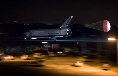 Shuttle Endeavour sletio u svemirski centar na Floridi