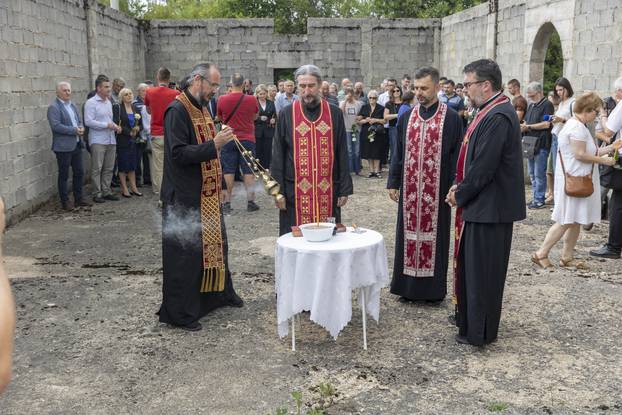 Otočac: Centralna komemoracija za stradale Srbe u Oluji