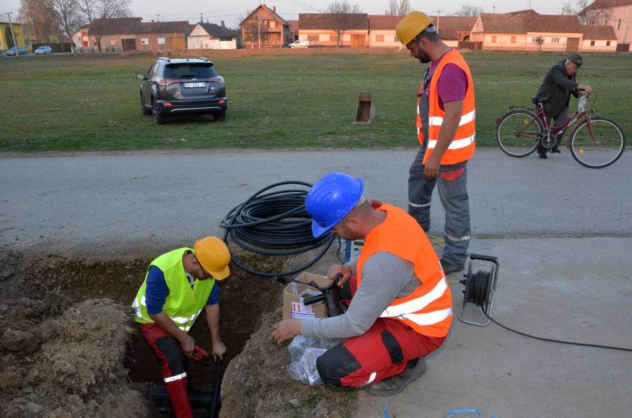 Ministar ÄoriÄ obiÅ¡ao radove na povezivanju vodoopskrbnog sustava Slavonski Brod