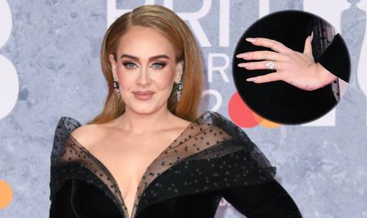 Adele se zaručila? Na crvenom tepihu privukla pažnju velikim dijamantnim prstenom na ruci