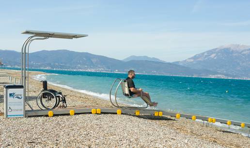 'Morska' platforma za invalide olakšava boravak na plažama