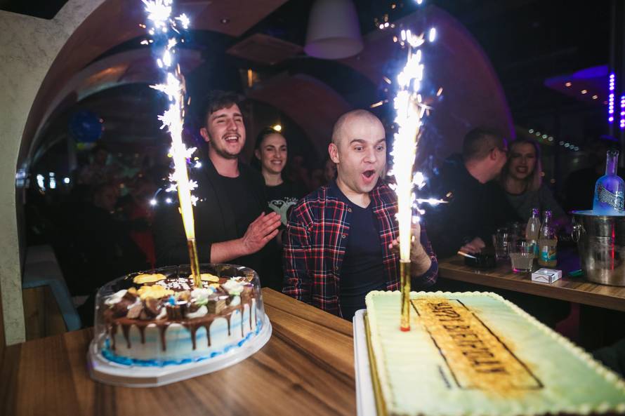Uz brojne poznate 'face' Ivica Skoko proslavio 38. rođendan