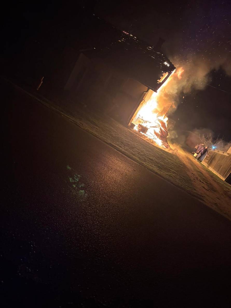 VIDEO Strašni prizori kraj Križa: 'Trčali smo van, od požara smo spašavali samo živu glavu'