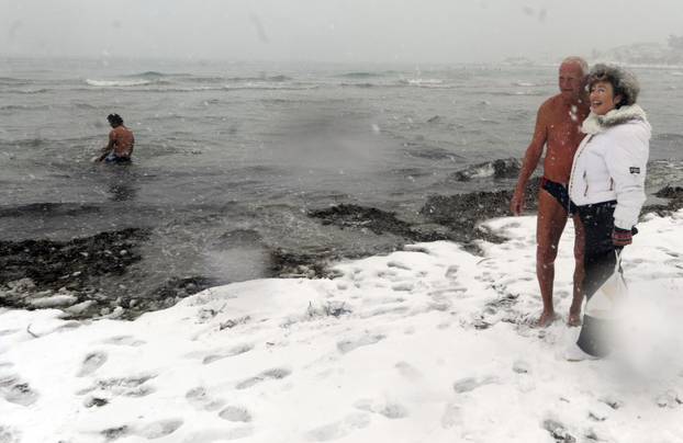 Deset godina od snježne oluje koja je poharala Dalmaciju: Splićani su se skijali na rivi