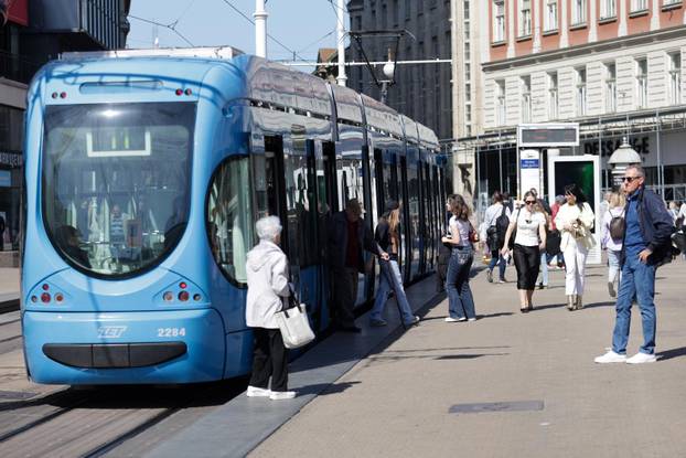 Sunčano subotnje prijepodne u Zagrebu