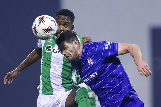UŽIVO Dinamo - Betis 0-3: Totalni raspad 'modrih' u sedam minuta, zvižduci na Maksimiru!