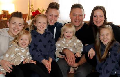 Naš prvi slavonski Božić: Obitelj iz Kanade otkriva zašto su se sa šestero djece preselili u Sapce