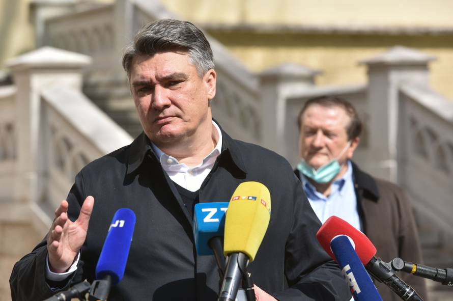 Zagreb: Nakon obilaska zgrade Pravnog fakulteta Zoran Milanović se obratio medijima