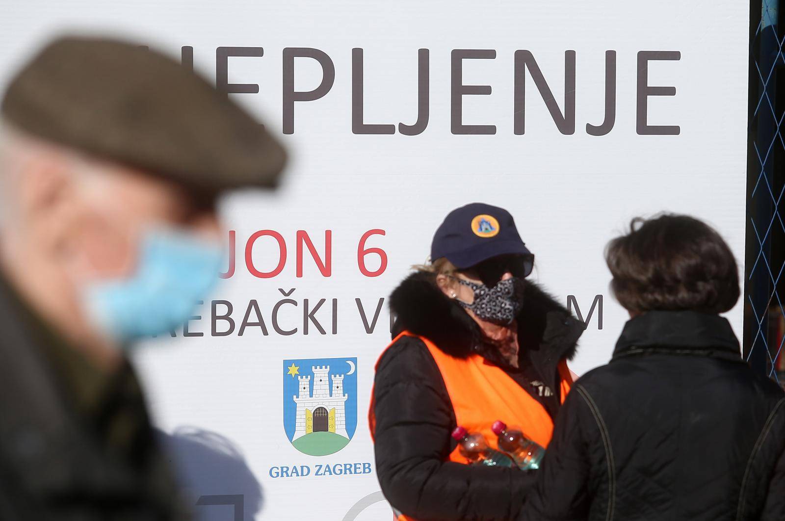 Masovno cijepljenje protiv korone se nastavlja, gužva na Zagrebačkom velesajmu