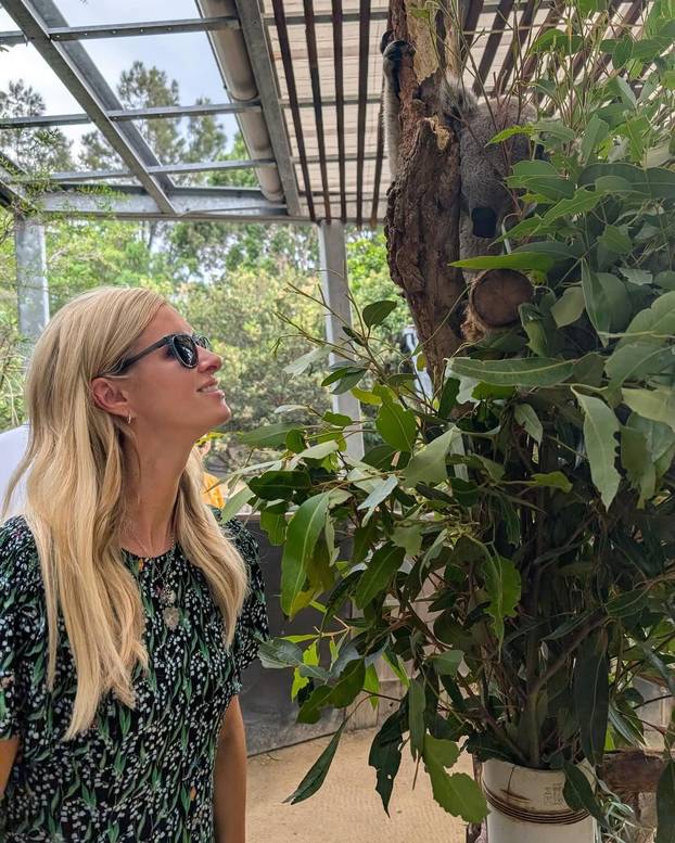 Bogata nasljednica udala se za još bogatijeg muškarca, od medija "bježi" otkad ima djecu