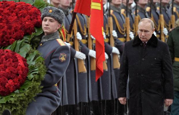 Russian President Putin attends a wreath-laying ceremony in Moscow
