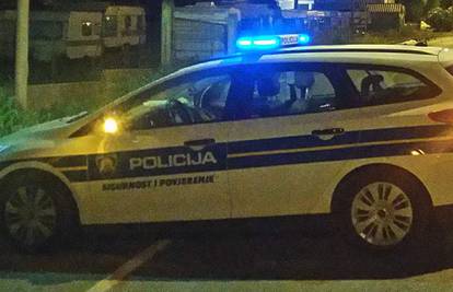 Pijan izazvao nesreću, vrijeđao policajce, pa pokušao pobjeći