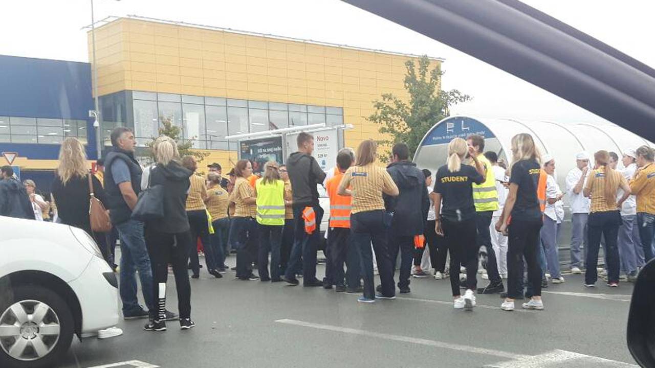 Evakuirali su sve kupce iz Ikee: Viličar je slučajno upalio alarm