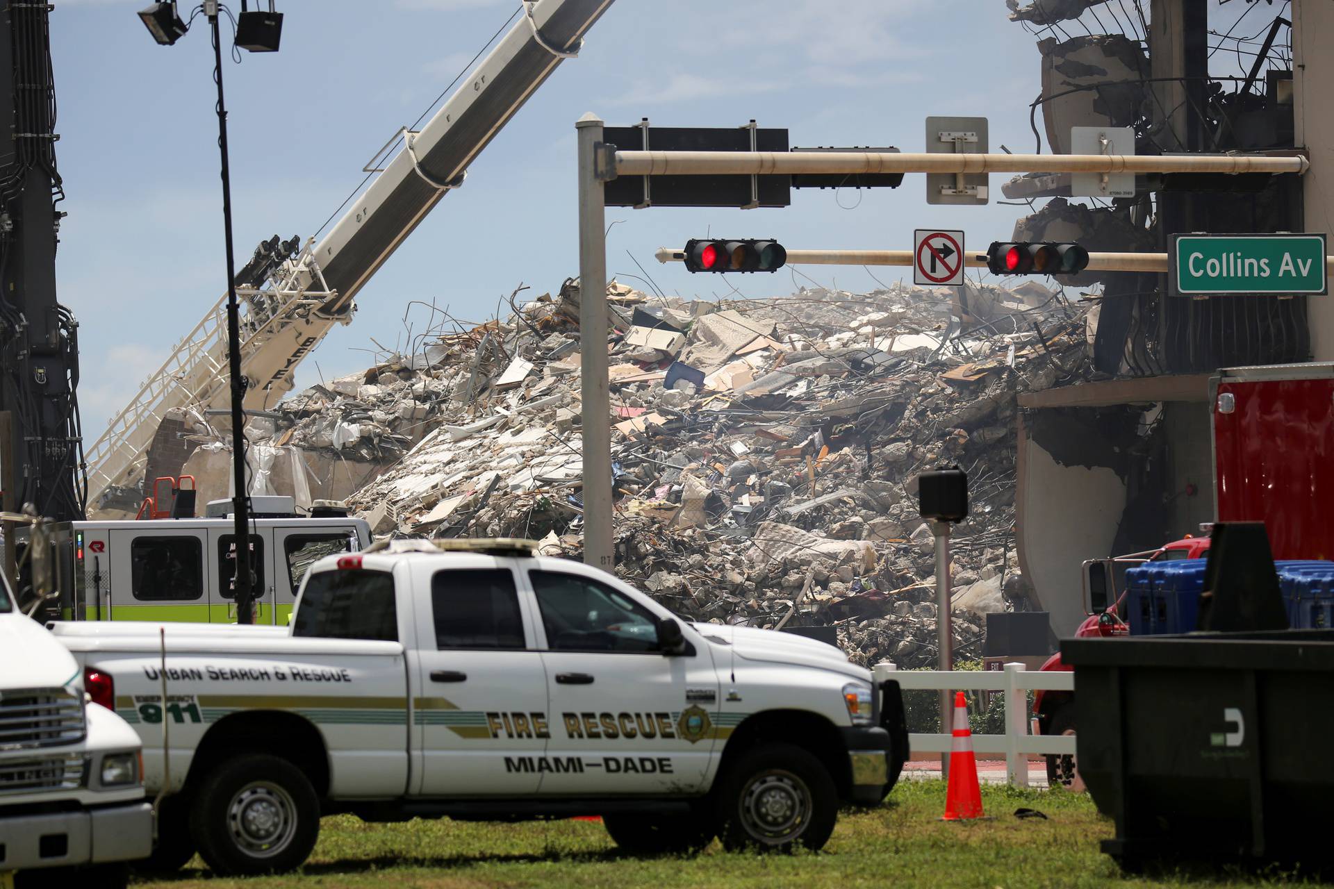 Partial collapse of residential building in Surfside