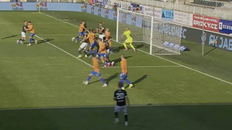 VIDEO Opet je koban bio prekid! Pogledajte bizaran autogol koji je izbrisao prednost Varaždina