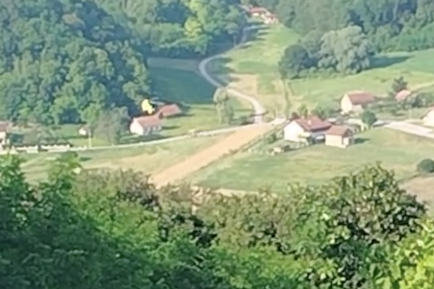 Helikopter hitne službe stigao po unesrećenu osobu