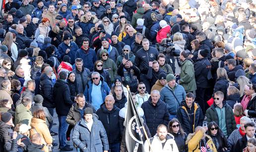 Fotogalerija: Pogledajte kako izgleda duga kolona u Vukovaru