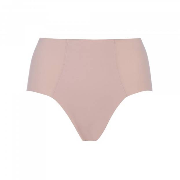 Gaćice za poželjeti: 10 modela u kojima će svaka žena uživati