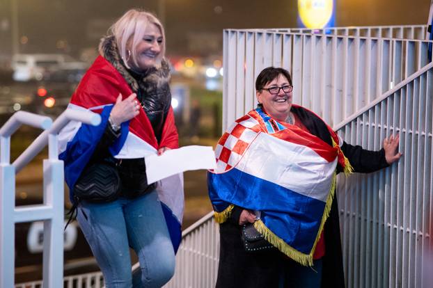 Zagreb: Gužva oko Arena zbog Thompsonovog koncerta