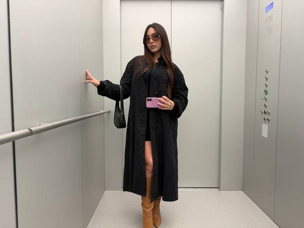 FOTO Izgleda kao milijun dolara: Kćer holivudskog pokeraša osvojila Instagram