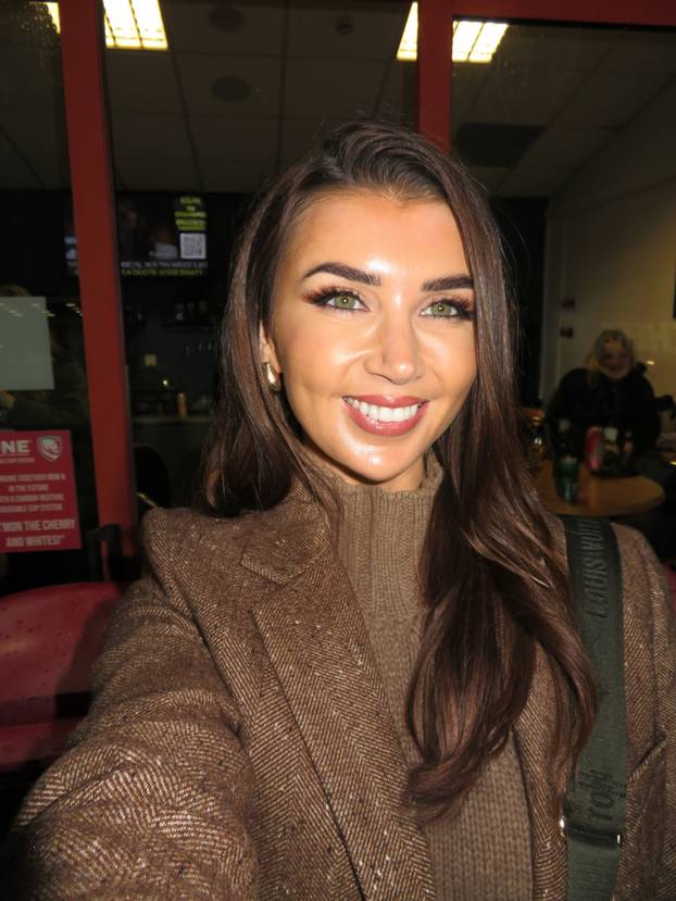 FOTO Zbog fatalne ljepotice je premierligaš dobio nove fanove