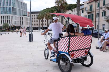 GALERIJA U Split pristiže sve više turista, riva je krcata!