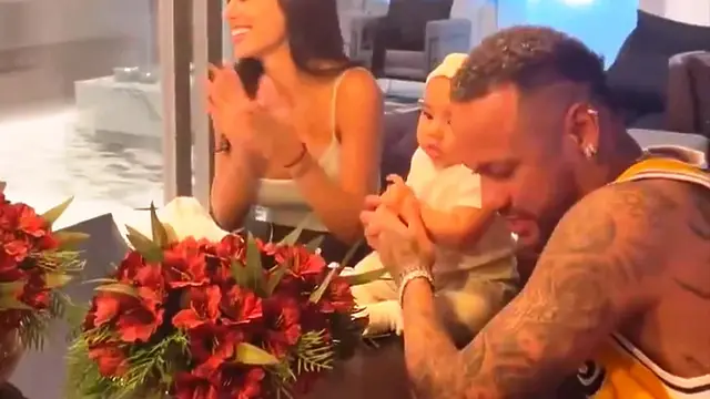 VIDEO Neymar potezom zgrozio javnost! Pogledajte što je radio na rođendanskoj proslavi kćeri