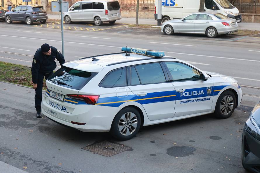 Osijek: Privođenje osumnjičenih za krijumčarenje i preprodaju tone marihuane