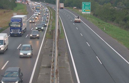 Ceste mokre i skliske, nesreća na Jadranskoj magistrali, ograničenja zbog jakog vjetra...