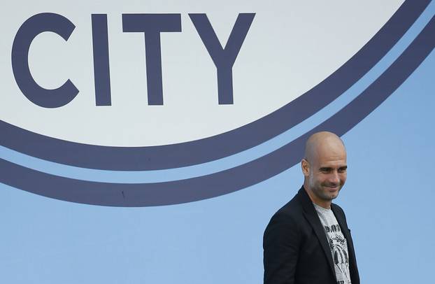 Pep Guardiola presented to Manchester City fans