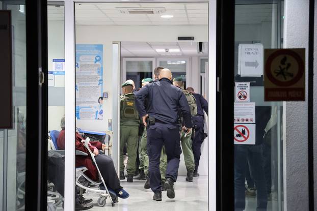 Požar u splitskom zatvoru, zatvorenici dolaze na hitni prijem u Firule 