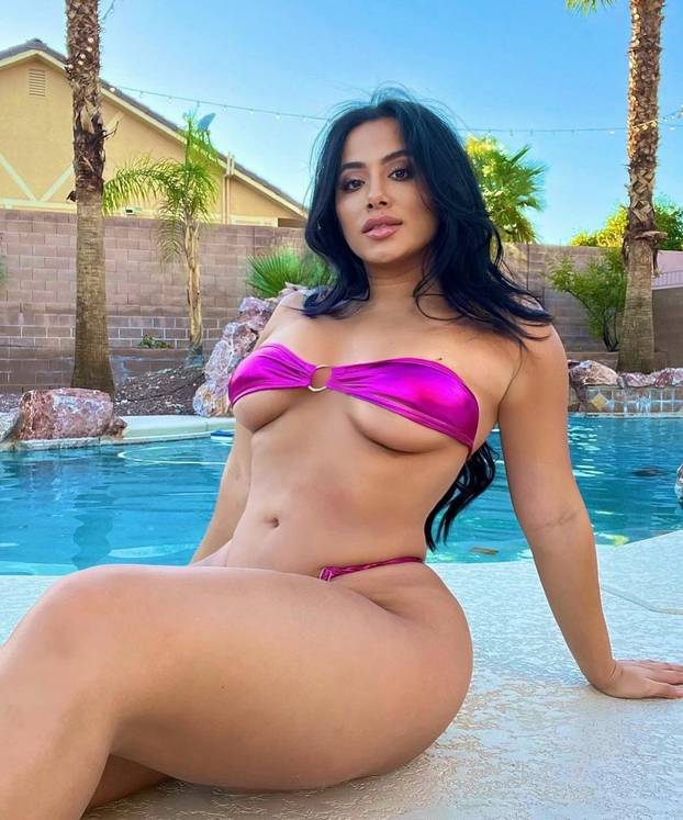 FOTO 'Prirodno sam oblikovala stražnjicu i dobro zarađujem. Nitko ne vjeruje da je prava'