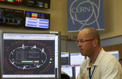 U CERN-u otkrili tri nove, 'egzotične' subatomske čestice