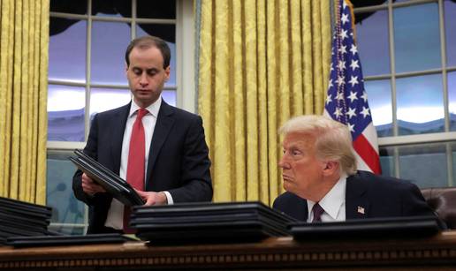 Trump naredio oduzimanje državljanstva djeci ilegalnih migranata! Uslijedila tužba...