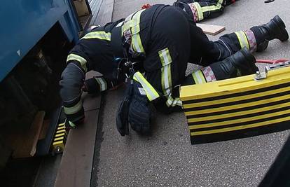 Zagreb: Preminula žena (84) koja je podletjela pod tramvaj