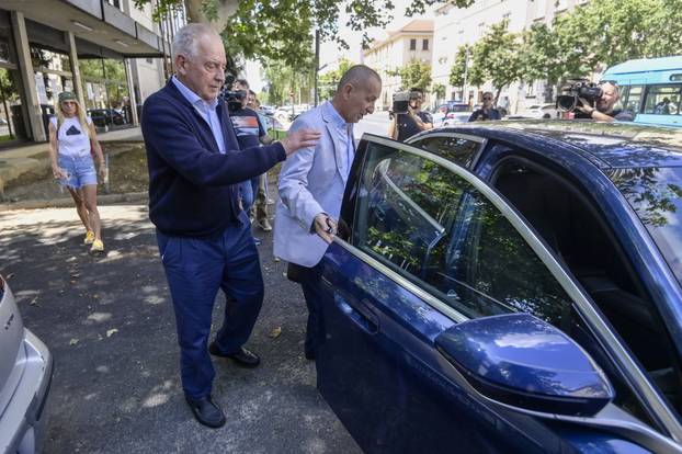 Zagreb: Ivo Sanader nakon izlaska iz zatvora prijavio se u I. Policijsku postaju