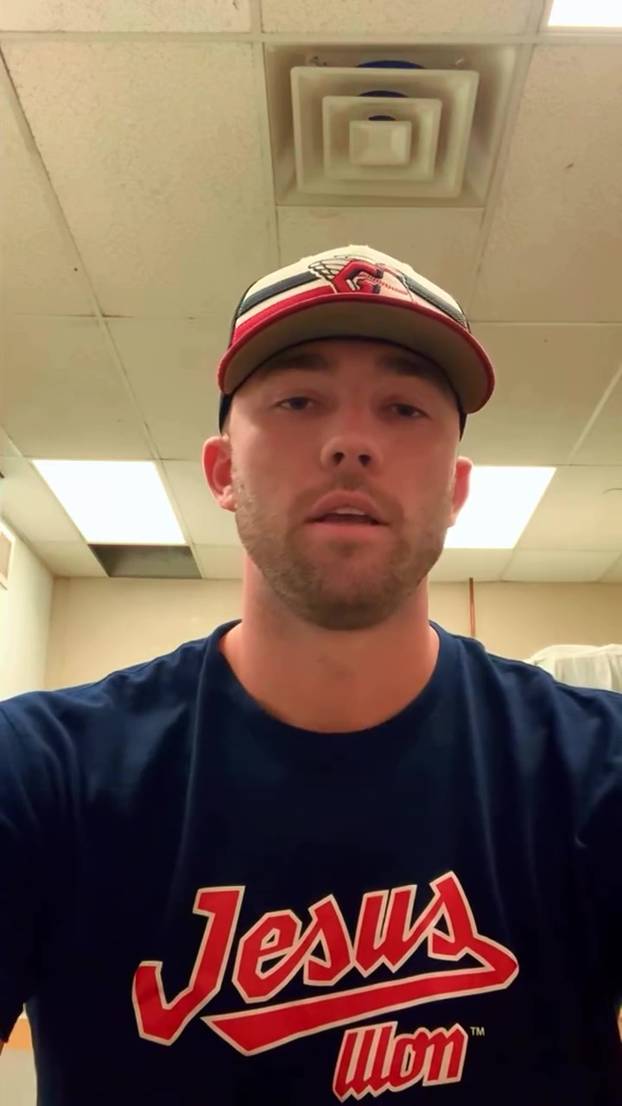 Ovako izgleda lice čovjeka kad ga pogodi loptica sa 160 km/h