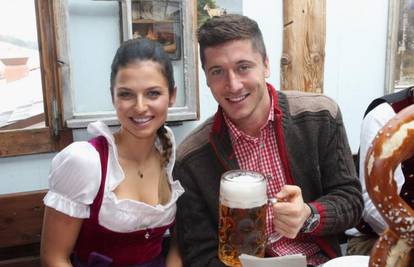 Lewandowski i supruga idu u pekaru po kruh - helikopterom