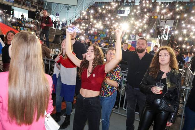 Frankfurt: Hrvatska noć u Suwag Energie Areni