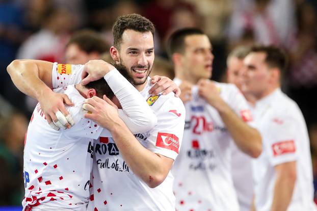 Zagreb: Slavlje rukometaša Hrvatske nakon pobjede nad Mađarskom i prolaska u polufinale Svjetskog prvenstva