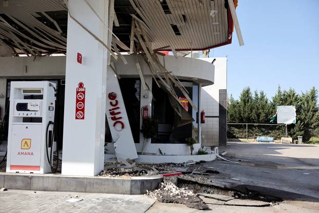 Aftermath of an strike in Tyre