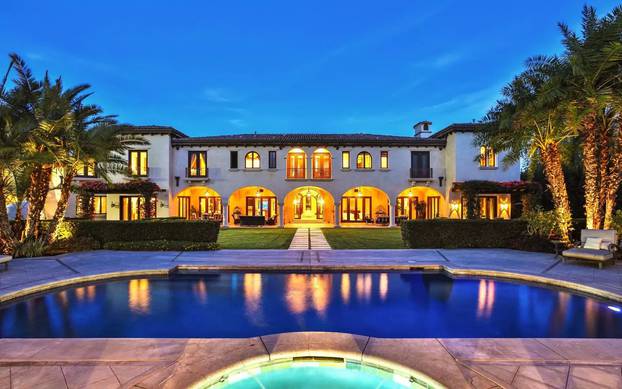 Stunning actress Sofia Vergara and actor husband Joe Manganiello have splashed out $26 million on a mansion in Los Angeles