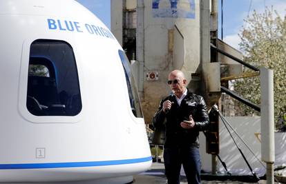 Bezos leti u svemir: Milijarder sa sobom vodi još dvoje ljudi