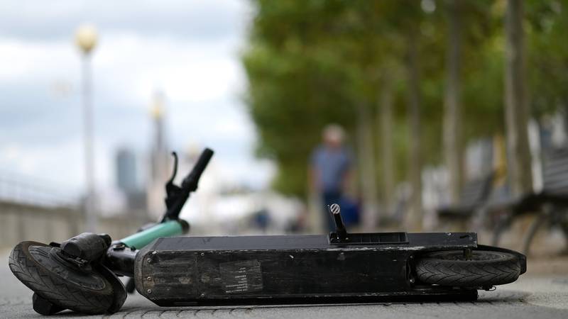 Strava u Njemačkoj! Dječak iz Čapljine poginuo na romobilu, na raskrižju ga je udario auto