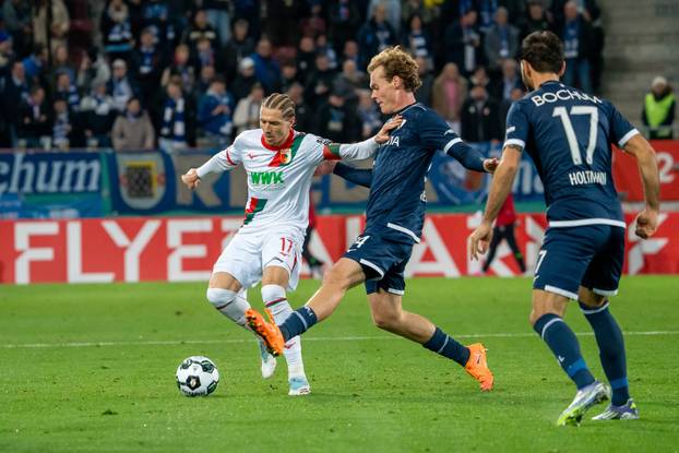 GER, FC Augsburg vs. VfL Bochum, Fussball, DFB Pokal, 2. Runde, Spielzeit 2025/2026, 28.10.2025,