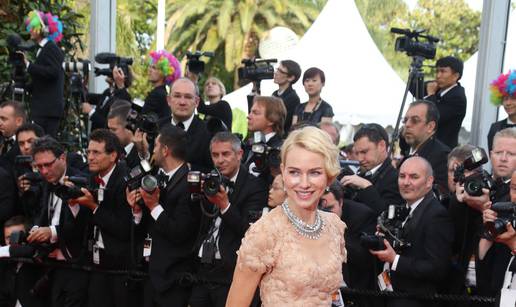 Cannes: Ocijeni styling Jackie Chana, Eve, Jessice, LMFAO...