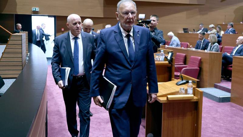 Bačić: Nisam čuo Penavin istup, dajem punu podršku policiji