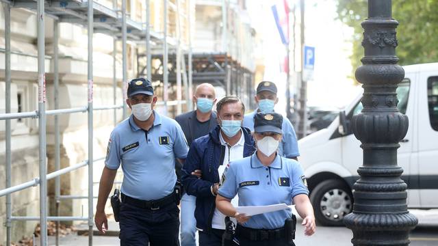 Grgić i Barišić u lisicama uz pratnju policije stigli na sud