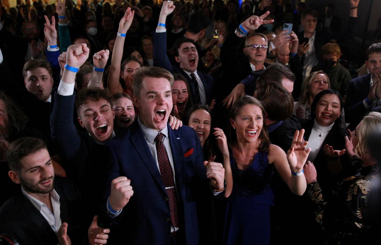 Izbori u Češkoj: Dva oporbena saveza osigurala većinu, Babiš je dobio 27,3 posto glasova